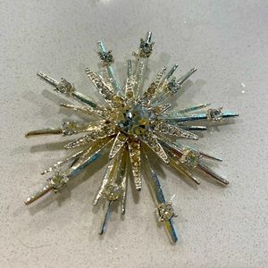 Vintage starburst brooch